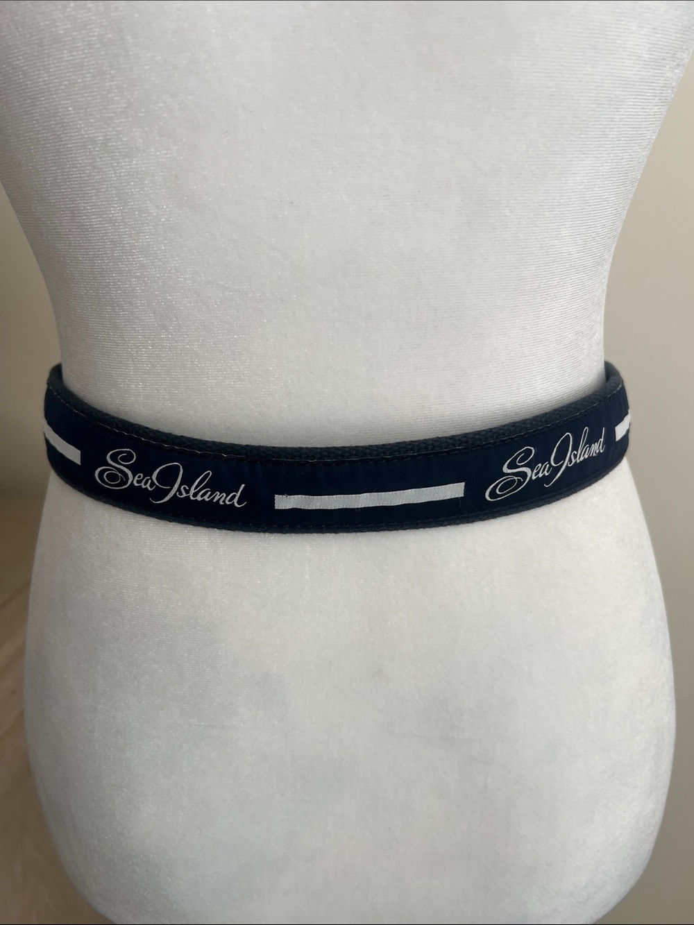 Youth, Sea Island, ribbon belt size 28, navy and brown leather